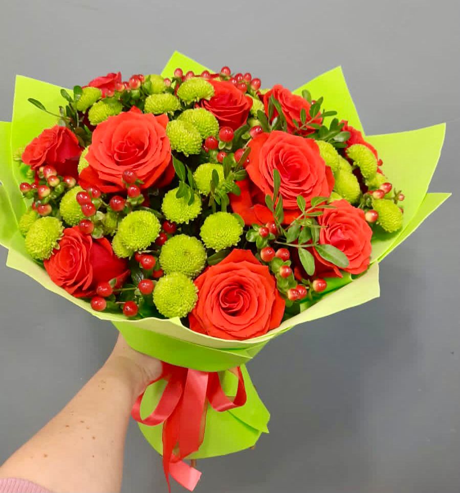 Букет цветов из: Хризантемы и Розы в Бекешевской