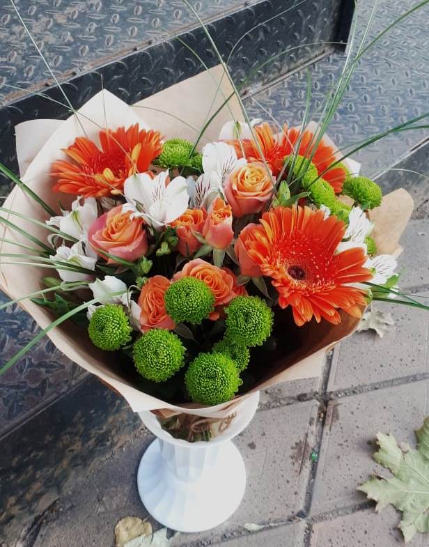 Букет цветов из: Герберы, Хризантемы, Альстромерии и Розы в Бекешевской