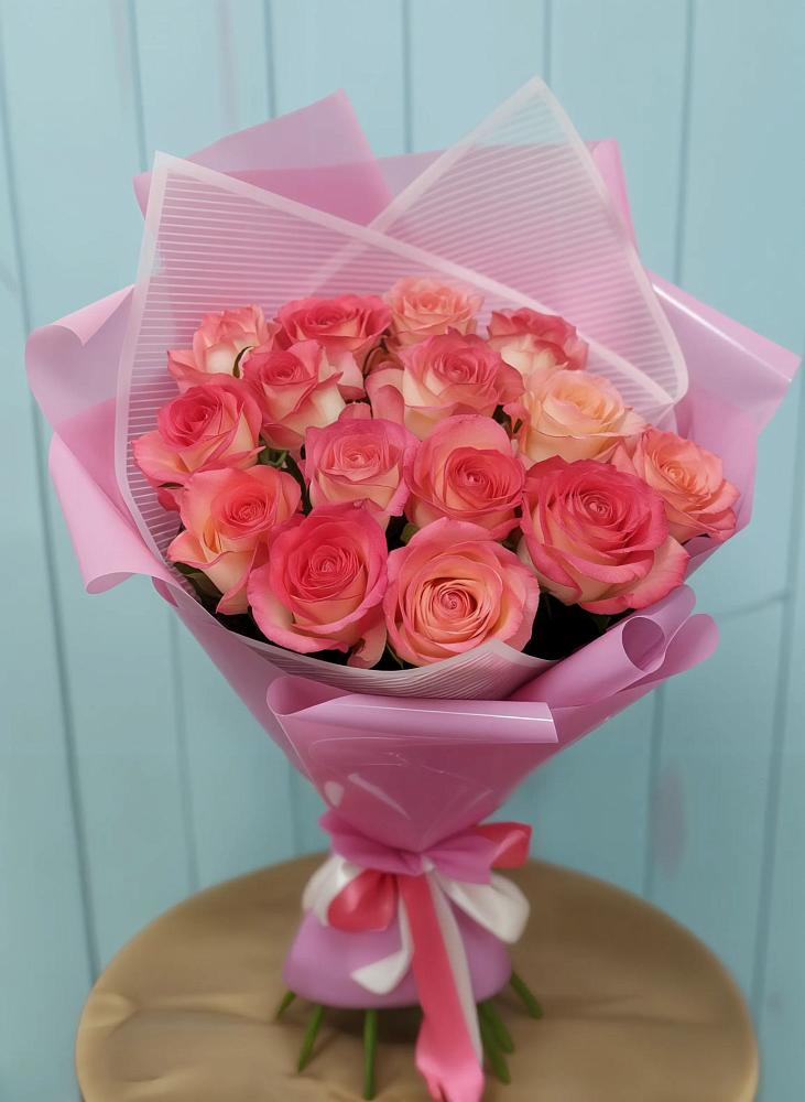 Букет 15 Розовых роз Равель в Бекешевской