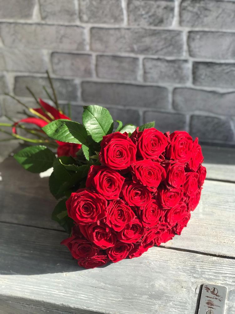 Букет Красные розы Фридом в Бекешевской
