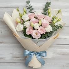 Букет цветов из:  Лизиантусы #REPLACE_PRED# Бекешевской