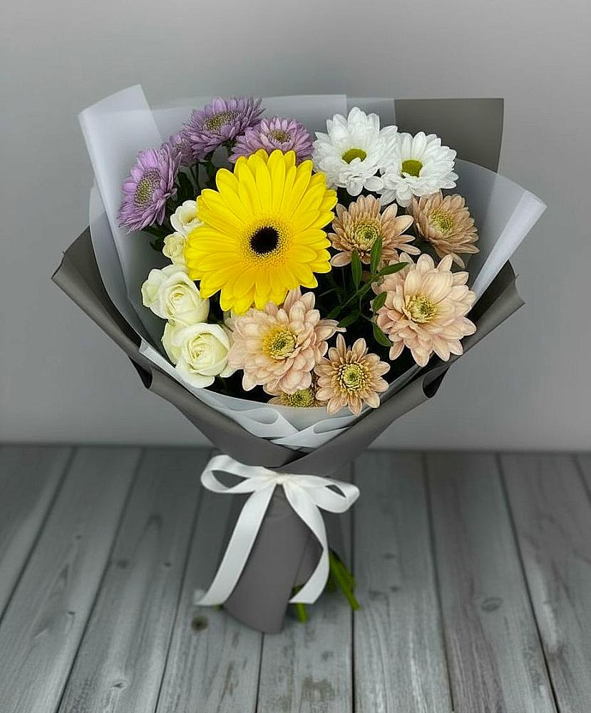 Букет цветов из: Розы, Герберы и Хризантемы в Бекешевской
