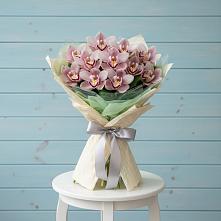 Букет цветов из:  Орхидеи и Розы в Бекешевской