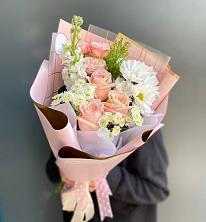 Букет цветов из:  Хризантемы и Розы в Бекешевской