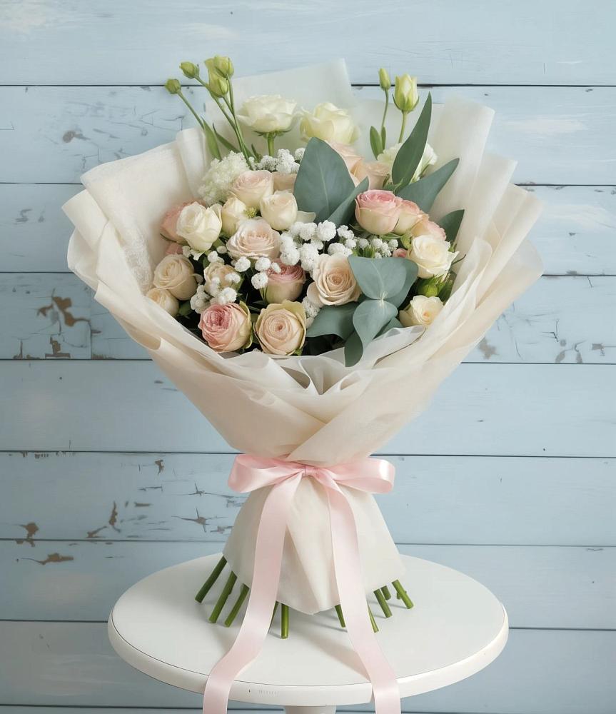 Букет цветов из: Розы и Лизиантусы в Бекешевской