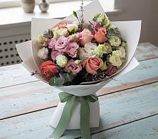 Букет цветов из:  Розы, Лизиантусы и Гвоздики #REPLACE_PRED# Бекешевской