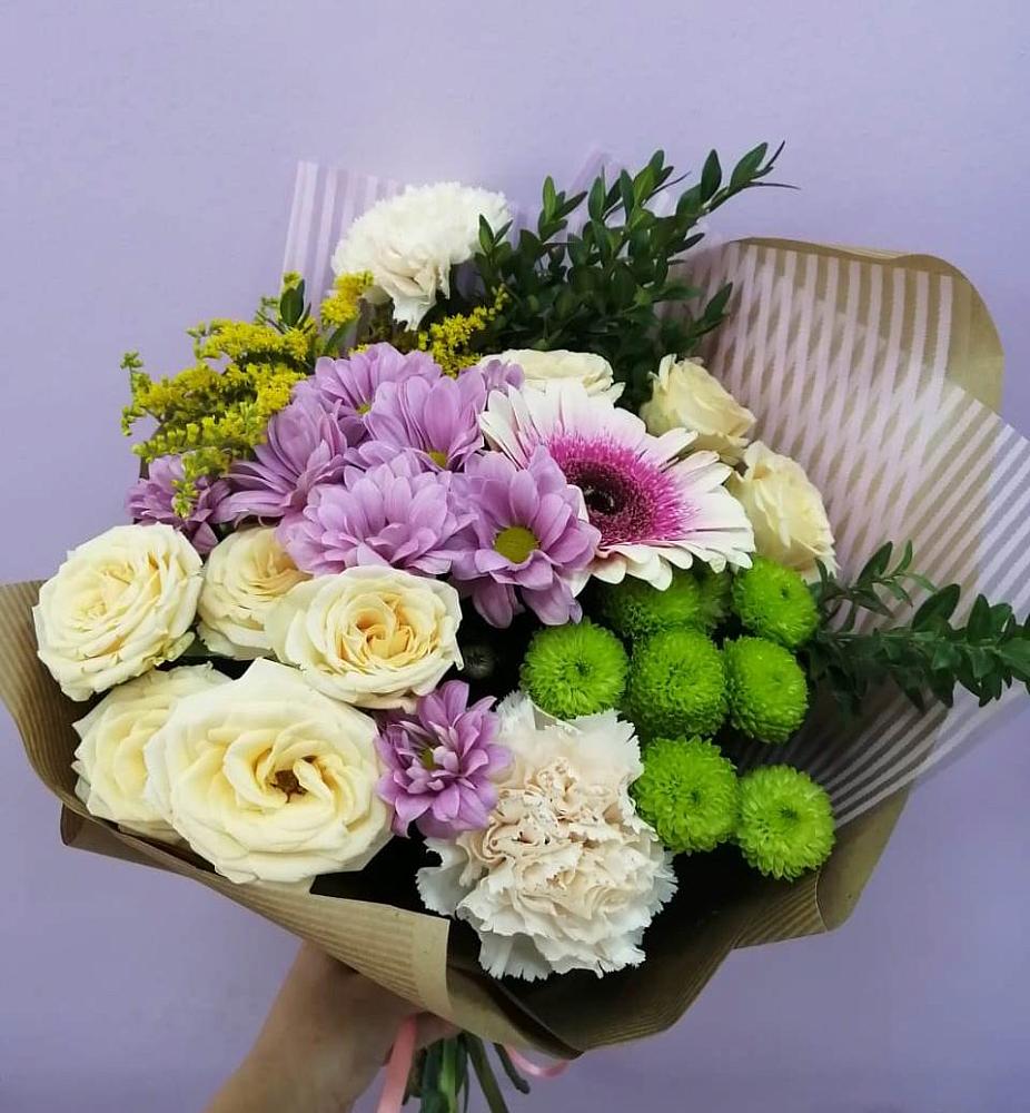 Букет цветов из: Хризантемы, Розы, Гвоздики и Герберы в Бекешевской