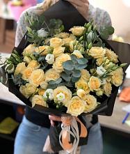 Букет цветов из:  Розы и Лизиантусы #REPLACE_PRED# Бекешевской