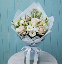 Букет цветов из:  Розы и Лизиантусы #REPLACE_PRED# Бекешевской