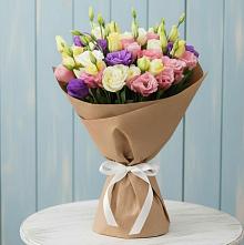Букет цветов из:  Лизиантусы #REPLACE_PRED# Бекешевской