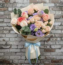 Букет цветов из:  Розы, Лизиантусы и Гвоздики в Бекешевской