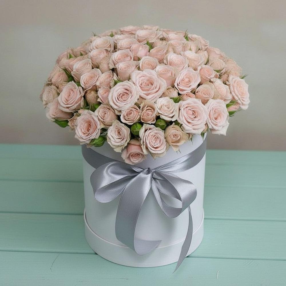 Цветочная композиция из Розы в шляпной коробке в Бекешевской